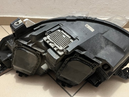 OPEL VIVARO C ZAFIRA D LIFE XENON LAMPA FAR PREDNJA DESNA STRANA 9832836480