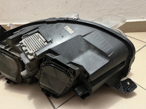 OPEL VIVARO C ZAFIRA D LIFE XENON LAMPA FAR PREDNJA DESNA STRANA 9832836480