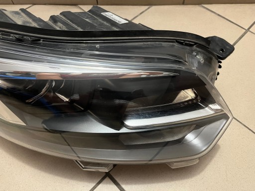 OPEL VIVARO C ZAFIRA D LIFE XENON LAMPA FAR PREDNJA DESNA STRANA 9832836480