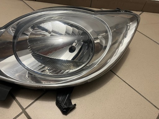 PEUGEOT 107 P-107 LAMPA FAR PREDNJA STRANA LIJEVA PEUGEOT 107 P-107 LAMPA FAR PREDNJA STRANA LIJEVA