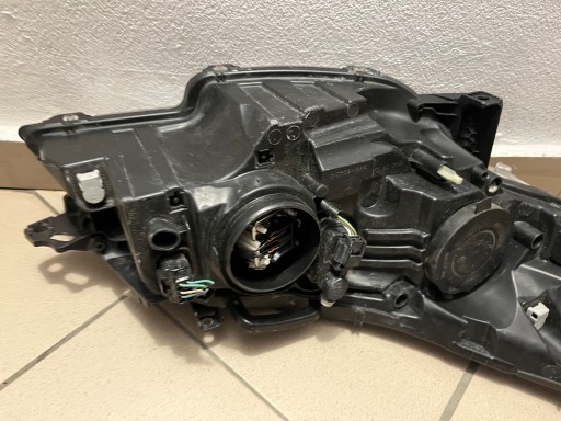 LAMPA FAR PREDNJA STRANA LIJEVA PEUGEOT 508 I 1 10- 9678393180