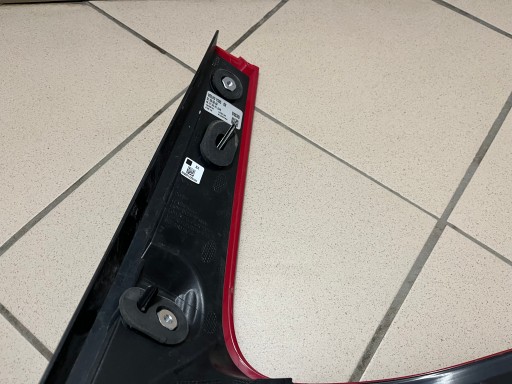 LAMPA FAR ZADNJA  ZADNJI LIJEVA STRANA VOLVO V40 V-40 II 2 12- 31395844
