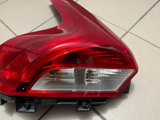 LAMPA FAR ZADNJA  ZADNJI LIJEVA STRANA VOLVO V40 V-40 II 2 12- 31395844