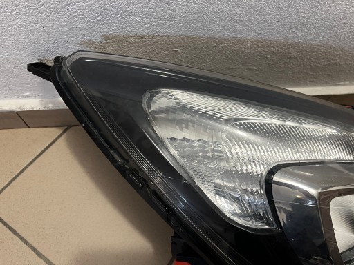 LAMPA FAR PREDNJA STRANA DESNA OPEL MERIVA B REDIZAJN 13- 13372320 LAMPA FAR PREDNJA STRANA DESNA OPEL MERIVA B REDIZAJN 13- 13372320