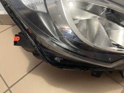 LAMPA FAR PREDNJA STRANA DESNA OPEL MERIVA B REDIZAJN 13- 13372320 LAMPA FAR PREDNJA STRANA DESNA OPEL MERIVA B REDIZAJN 13- 13372320