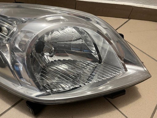 LAMPA FAR PREDNJA STRANA DESNA FIAT FLORINO QUBO PEUGEOT BIPPER LAMPA FAR PREDNJA STRANA DESNA FIAT FLORINO QUBO PEUGEOT BIPPER