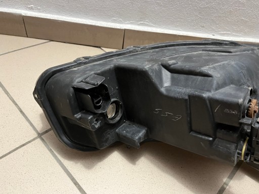 LAMPA FAR PREDNJA STRANA LIJEVA SUZUKI SX4 SX-4 FIAT SEDICI 06- 100-16684 LAMPA FAR PREDNJA STRANA LIJEVA SUZUKI SX4 SX-4 FIAT SEDICI 06- 100-16684
