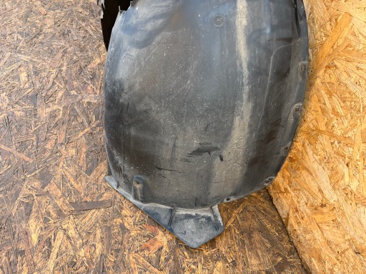 PVC BLATOBRANA PREDNJA STRANA DESNA VOLVO V60 II 2 S60 III 3 16- 31425476