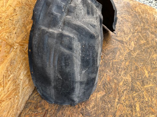 PVC BLATOBRANA PREDNJA STRANA DESNA VOLVO V40 V-40 II 2 12- 31265974