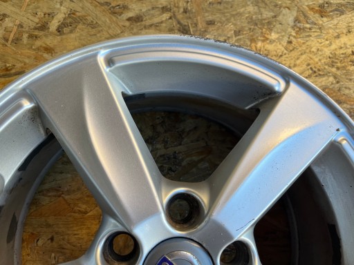 FELGA ALUMINIJSKA OE VOLVO S40 V50 C30 7X16 ET50 5X108 31317285