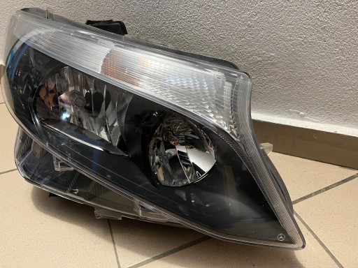 LAMPA FAR PREDNJA STRANA DESNA MERCEDES W447 A447 VITO VIANO A4479067800