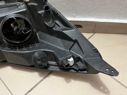 LAMPA FAR PREDNJA STRANA LIJEVA RENAULT SCENIC III 3 REDIZAJN 12- 89906003 LAMPA FAR PREDNJA STRANA LIJEVA RENAULT SCENIC III 3 REDIZAJN 12- 89906003