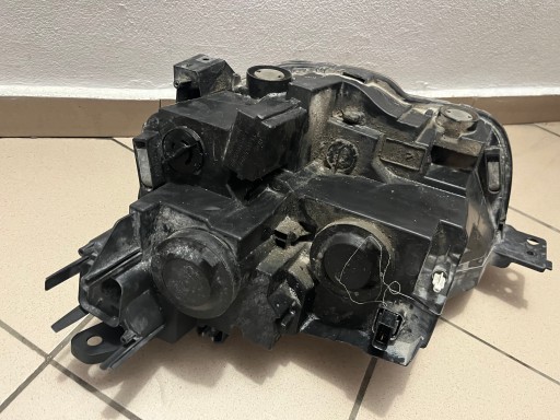 LAMPA FAR PREDNJA STRANA DESNA OPEL COMBO E 18- 9816825480