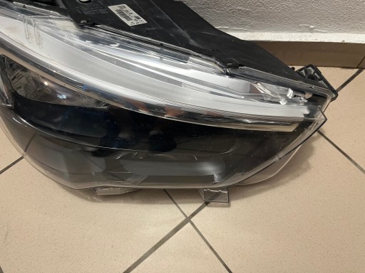 LAMPA FAR PREDNJA STRANA DESNA OPEL COMBO E 18- 9816825480