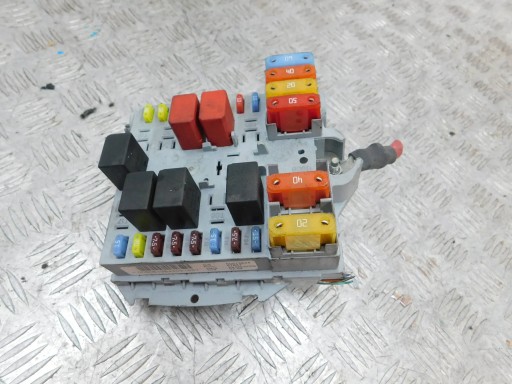 KUČIŠTE OSIGURAČA 50513644 ALFA ROMEO 159