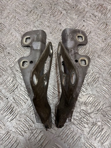 NOSAČ / ŠKARE ŠKAREY HAUBE LIJEVI DESNI OPEL ASTRA H III 3