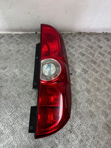 LAMPA FAR ZADNJI ZADNJA  DESNI FIAT DOBLO 10-
