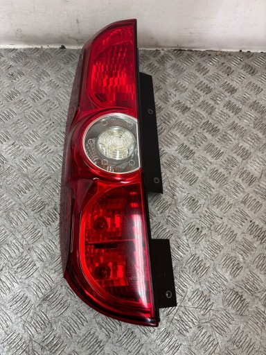 LAMPA FAR ZADNJI ZADNJA  LIJEVI FIAT DOBLO 10-