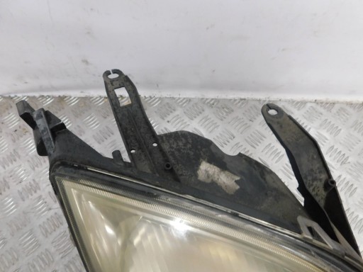 FAR LAMPA DESNI FORD FUSION