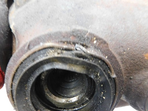 DIFERENCIJAL PREDNJI REDUKTOR BMW X3 E83 7545611 3.07 2.0 D DIFERENCIJAL PREDNJI REDUKTOR BMW X3 E83 7545611 3.07 2.0 D