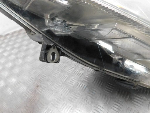 FAR LAMPA DESNI MERCEDES A KLASA W169 FAR LAMPA DESNI MERCEDES A KLASA W169