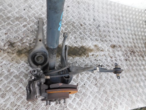 RUKAVAC ZADNJA  DESNI VILICA VOLVO C30
