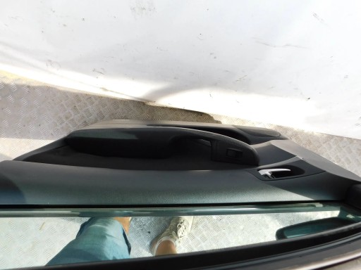 VRATA PREDNJI DESNA TOYOTA AVENSIS T25 VRATA PREDNJI DESNA TOYOTA AVENSIS T25