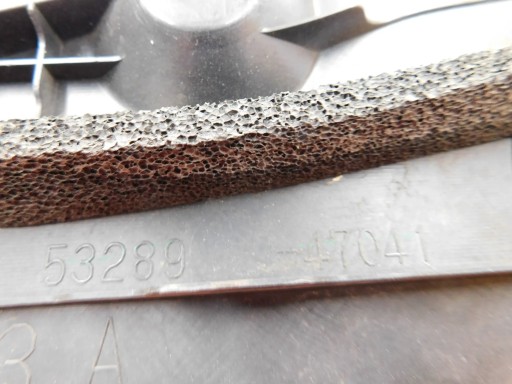 POKLOPAC VEZNI LIM PREDNJEG TOYOTA PRIUS + 53289-47041