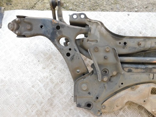 MOST GREDA TOYOTA PRIUS III +