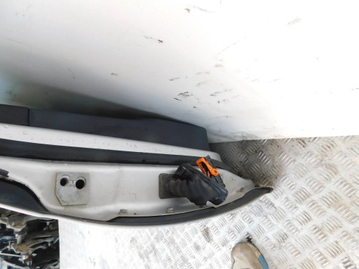 VRATA PREDNJI DESNA VW GOLF V 5 KARAVAN VRATA PREDNJI DESNA VW GOLF V 5 KARAVAN