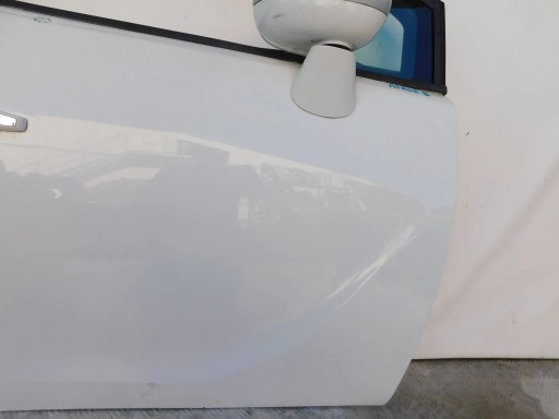 VRATA PREDNJI DESNA OPEL MERIVA B VRATA PREDNJI DESNA OPEL MERIVA B