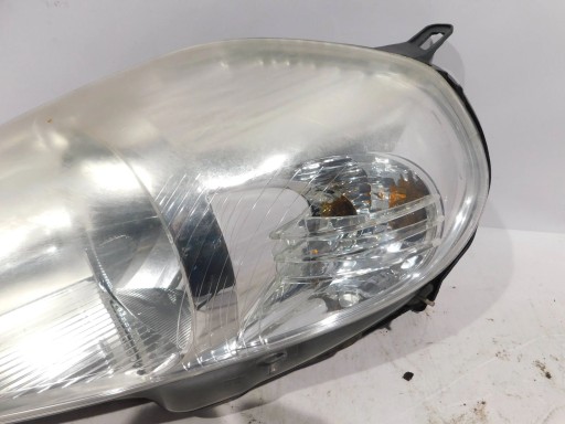 FAR LAMPA LIJEVI FIAT GRANDE PUNTO BIJELA UTOR
