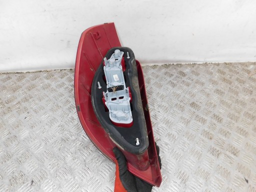 LAMPA FAR ZADNJI ZADNJA  DESNI MERCEDES A KLASA W169 04-08