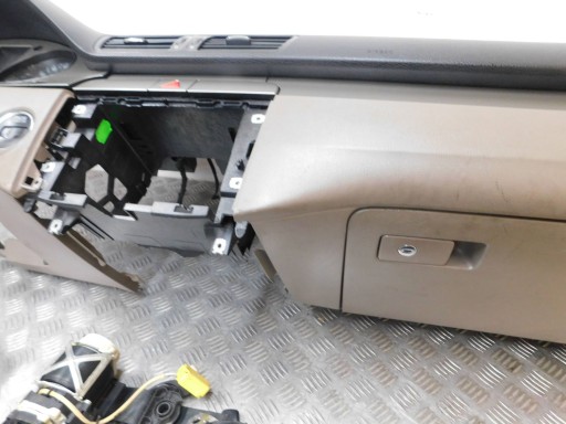 ARMATURA AIRBAG POJASEVI VW PASSAT B6