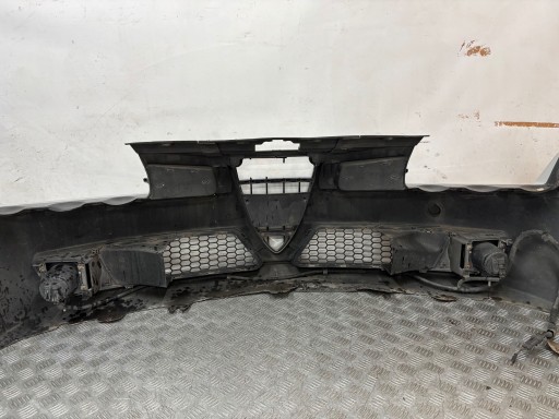 BRANIK PREDNJI ALFA ROMEO 159