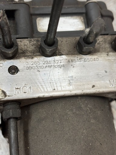 PUMPA ABS 0265231327 TOYOTA AVENSIS T25 PUMPA ABS 0265231327 TOYOTA AVENSIS T25