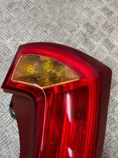 LAMPA FAR ZADNJI ZADNJA DESNI KIA PICANTO 11- LAMPA FAR ZADNJI ZADNJA DESNI KIA PICANTO 11-