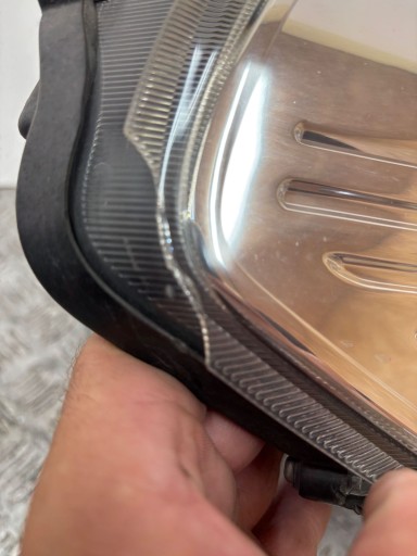 FAR LAMPA DESNI FIAT SEDICI SUZUKI SX4 FAR LAMPA DESNI FIAT SEDICI SUZUKI SX4