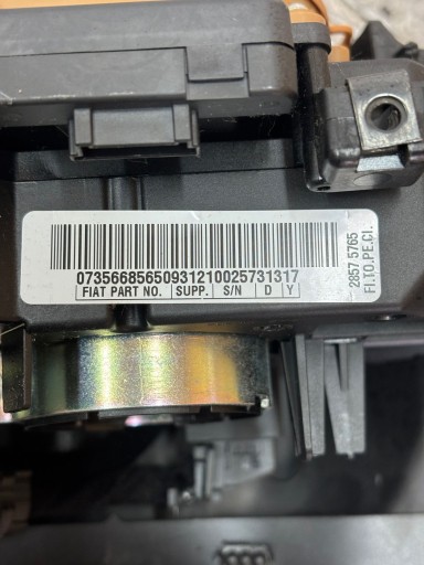 PREKIDAČ ISPOD VOZAČA FIAT DOBLO 10-
