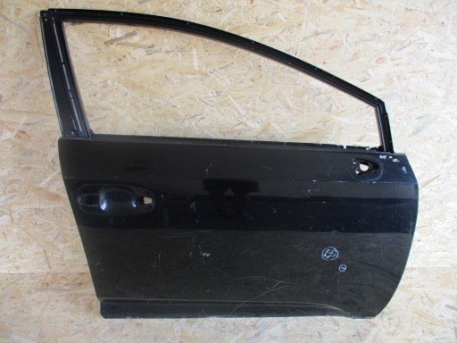 VRATA DESNA  PREDNJA STRANA TOYOTA AVENSIS 3 III T27 09-