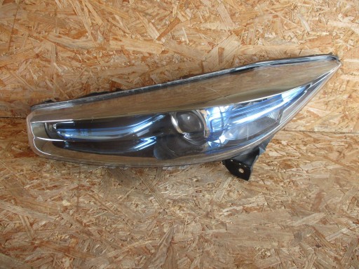 LAMPA FAR PREDNJA STRANA LIJEVA RENAULT ZOE 12-