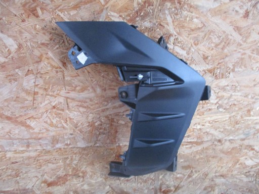 MREŽICA DESNA STRANA BRANIKA PREDNJEG MITSUBISHI COLT V REDIZAJN 23-