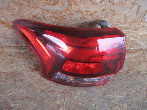 LAMPA FAR ZADNJI ZADNJA  LIJEVA STRANA MITSUBISHI OUTLANDER III REDIZAJN