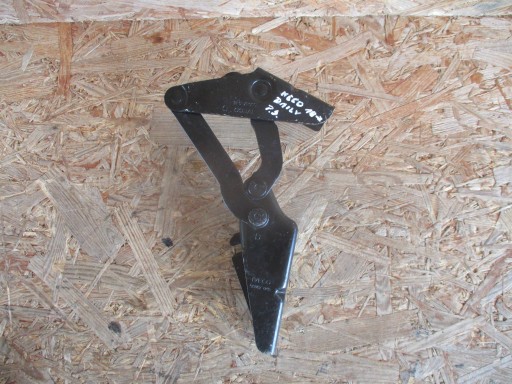 NOSAČ / ŠKARE HAUBE DESNA STRANA IVECO DAILY 14-
