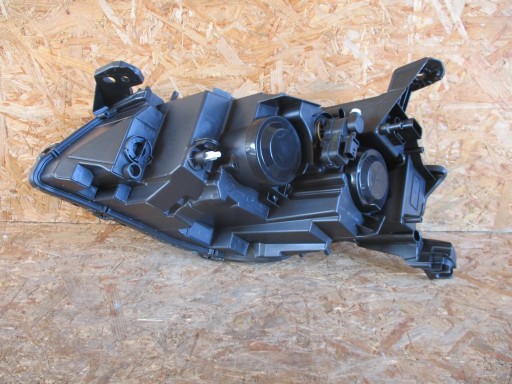 LAMPA FAR PREDNJA STRANA DESNA PEUGEOT 508 II LAMPA FAR PREDNJA STRANA DESNA PEUGEOT 508 II