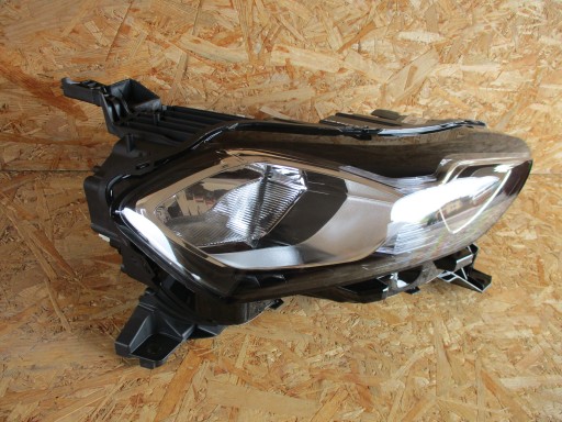 FAR LAMPA DESNA STRANA CITROEN DS3 CROSSBACK