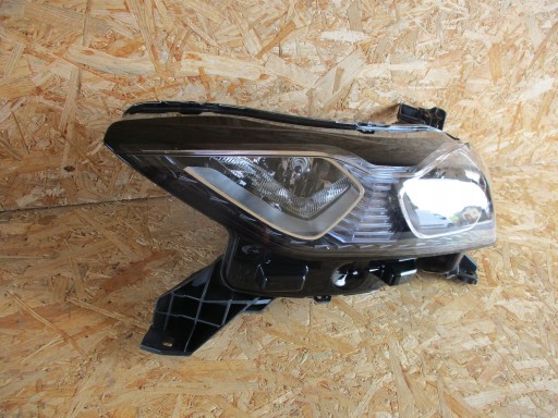 LAMPA FAR PREDNJA STRANA LIJEVA CITROEN DS3 CROSSBACK