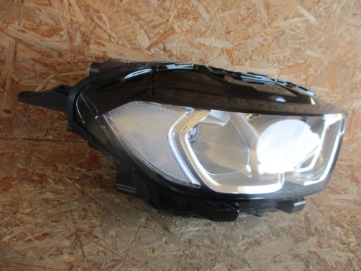 LAMPA FAR PREDNJA STRANA DESNA FORD ECOSPORT REDIZAJN 17-