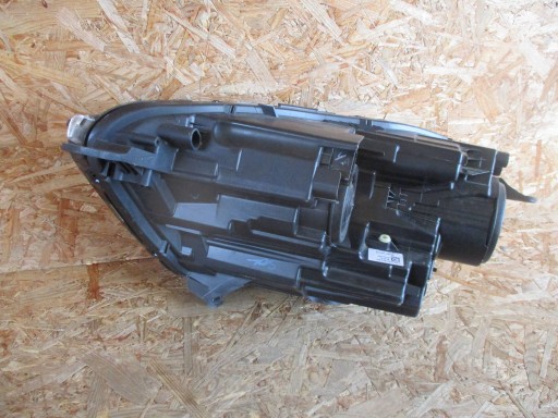 LAMPA FAR PREDNJA STRANA DESNA FORD ECOSPORT REDIZAJN 17-
