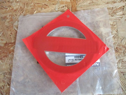 EMBLEMAT ZNAK NISSAN NAVARA D40 PATHFINDER EMBLEMAT ZNAK NISSAN NAVARA D40 PATHFINDER